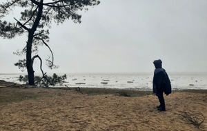 La Palmyre le 8 mars - météo très incertaine
Que 2 courageux: Le photographe et son modèle
Crédit photo: Jacques G.