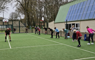 16/03/2026 - Cours de gym à  l'extérieur avec Pierrick